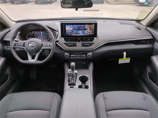 new 2025 Nissan Altima car, priced at $29,252