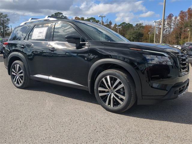 new 2025 Nissan Pathfinder car, priced at $51,772