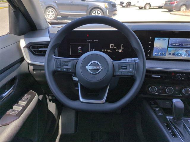 new 2025 Nissan Kicks car, priced at $24,952