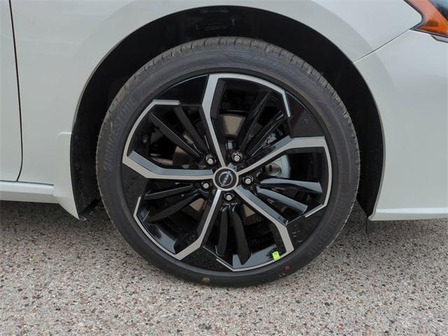 new 2025 Nissan Altima car, priced at $31,424