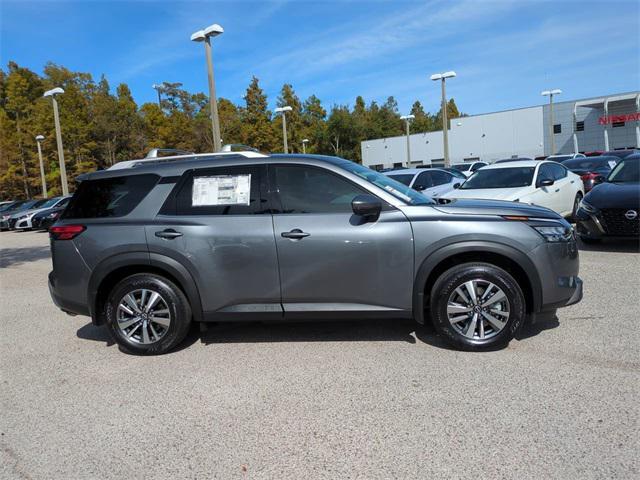 new 2025 Nissan Pathfinder car, priced at $35,880