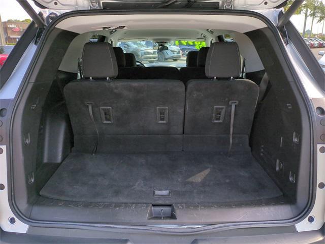 used 2021 Chevrolet Traverse car, priced at $23,982
