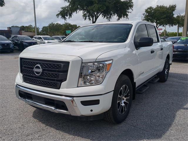 new 2024 Nissan Titan car, priced at $44,082