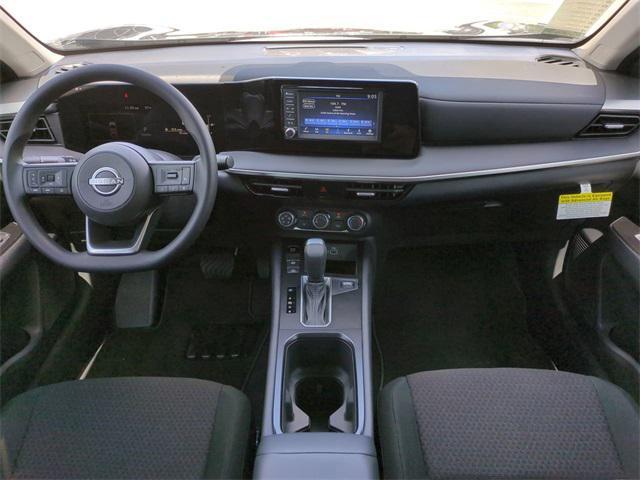 new 2025 Nissan Kicks car, priced at $23,031