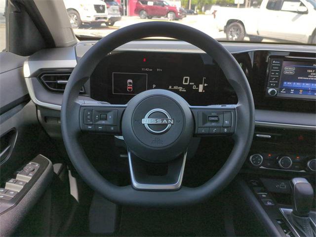 new 2025 Nissan Kicks car, priced at $23,031