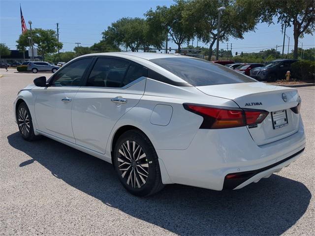 new 2025 Nissan Altima car, priced at $27,570