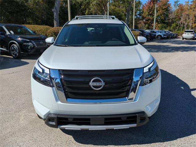 new 2025 Nissan Pathfinder car, priced at $36,032