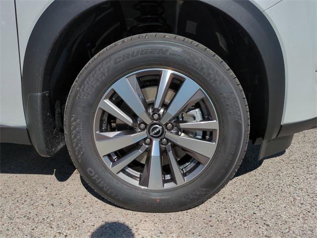 new 2025 Nissan Pathfinder car, priced at $36,032