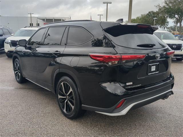 used 2022 Toyota Highlander car, priced at $31,993