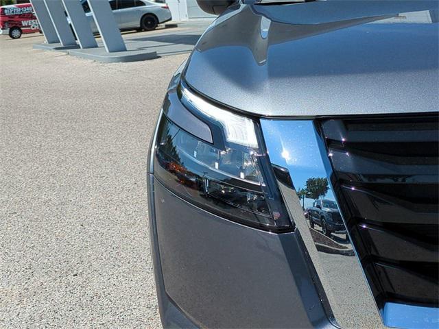 new 2025 Nissan Pathfinder car, priced at $36,300