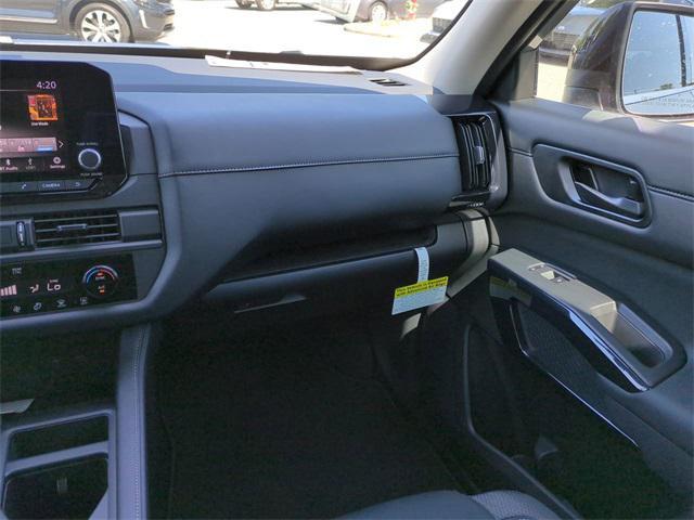 new 2025 Nissan Pathfinder car, priced at $36,300