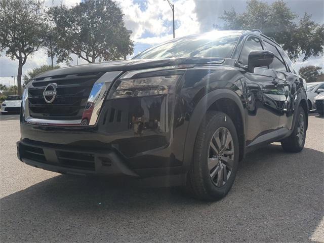 new 2025 Nissan Pathfinder car, priced at $40,317