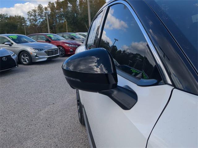 new 2025 Nissan Kicks car, priced at $30,131