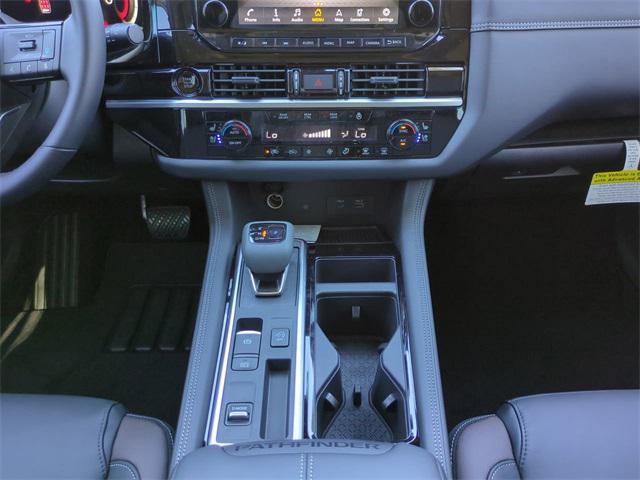 new 2025 Nissan Pathfinder car, priced at $42,238