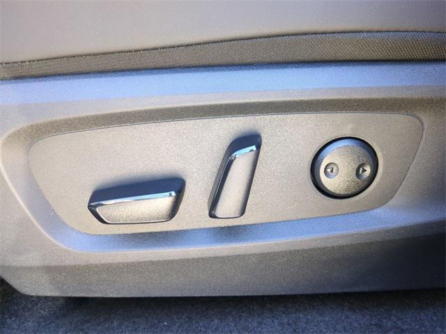 new 2025 Nissan Pathfinder car, priced at $42,238