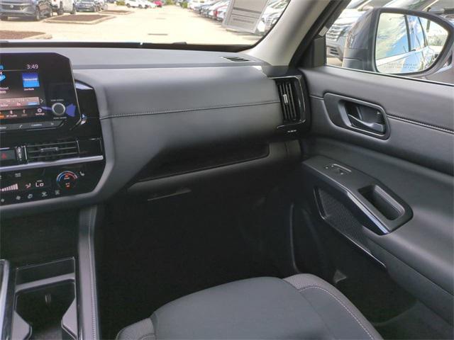 used 2025 Nissan Pathfinder car, priced at $34,181