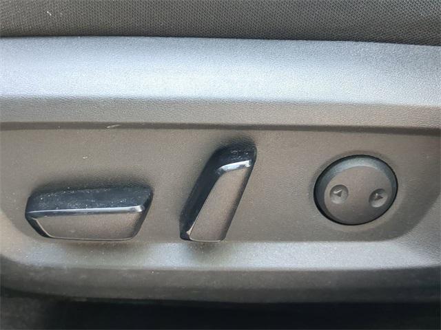 used 2021 Nissan Rogue car, priced at $17,271