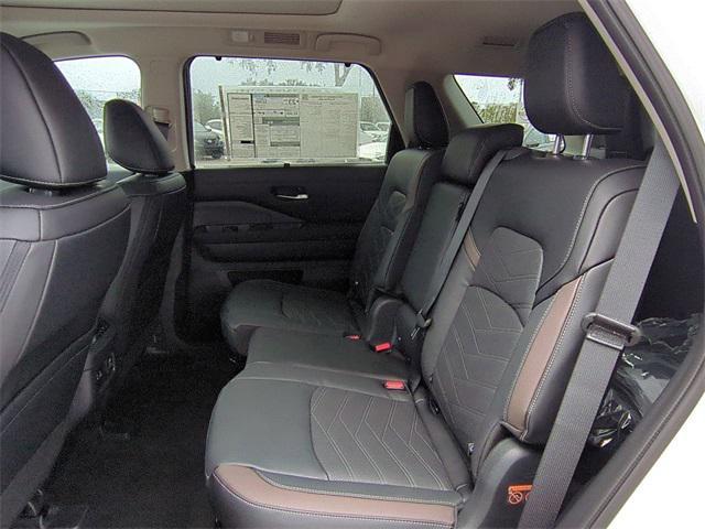 new 2025 Nissan Pathfinder car, priced at $49,943