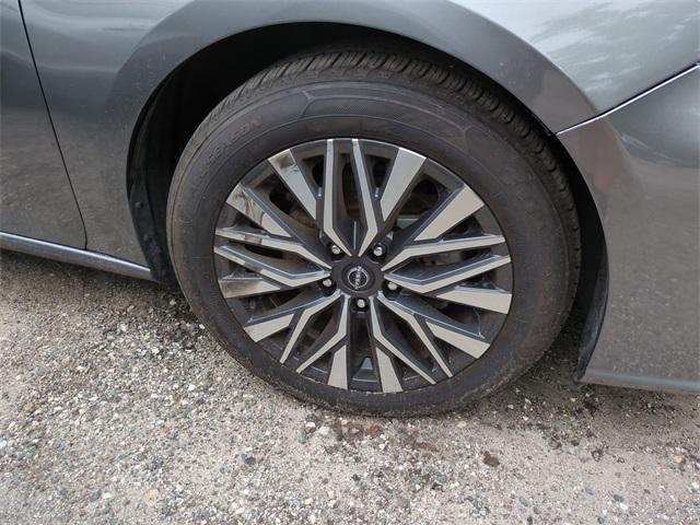 used 2023 Nissan Altima car, priced at $19,481