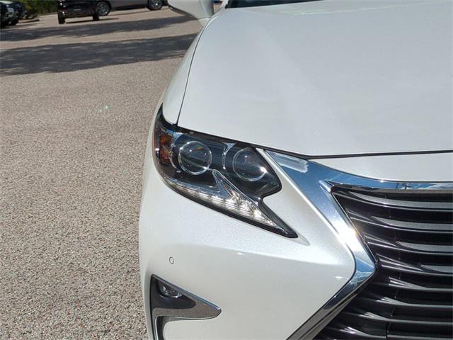 used 2017 Lexus ES 350 car, priced at $18,932