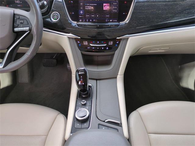 used 2021 Cadillac XT6 car, priced at $30,992