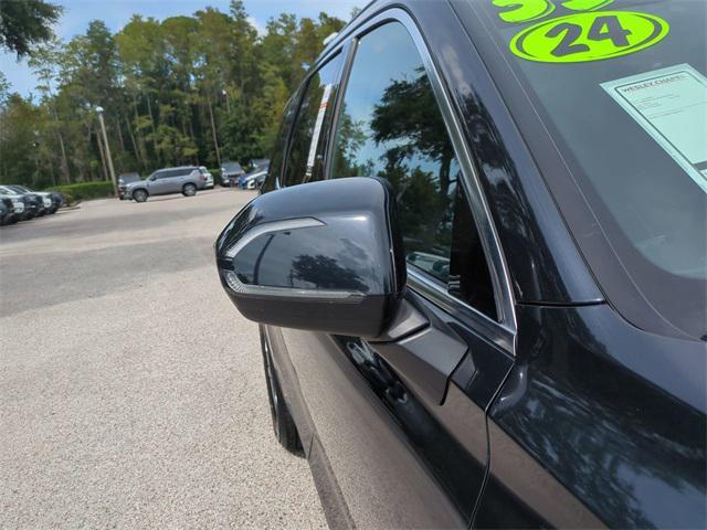 used 2024 Hyundai Palisade car, priced at $32,811