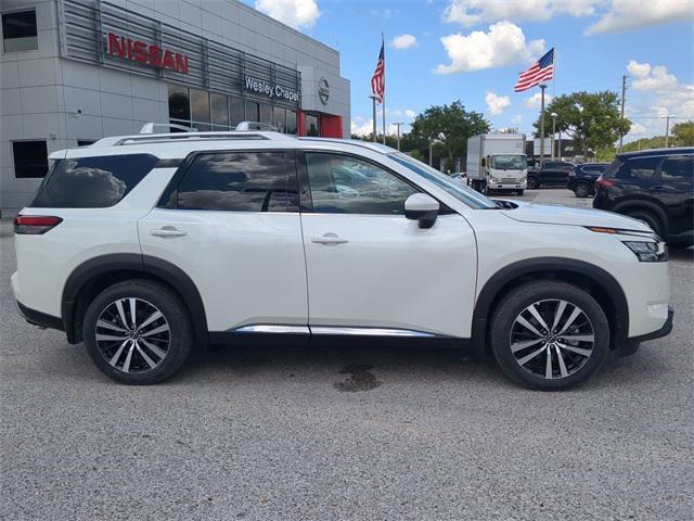 new 2024 Nissan Pathfinder car, priced at $44,778