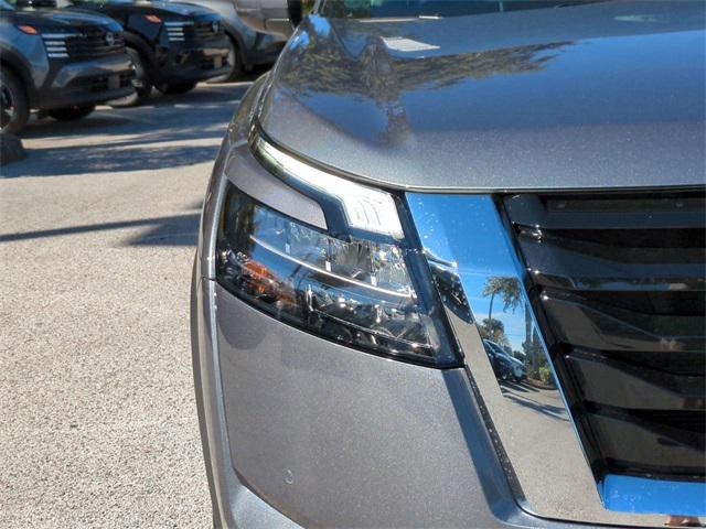 new 2025 Nissan Pathfinder car, priced at $35,332