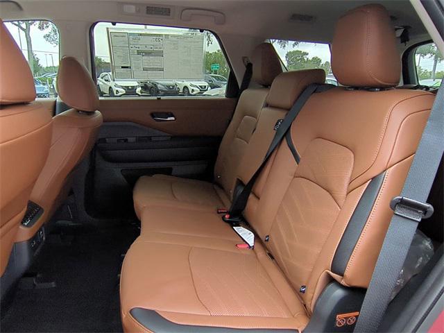 new 2025 Nissan Pathfinder car, priced at $49,943