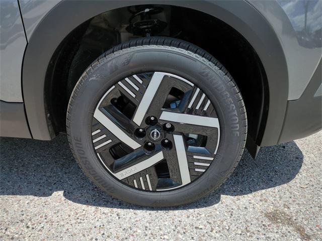 new 2025 Nissan Kicks car, priced at $24,605