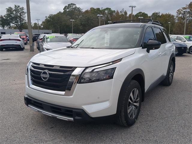 new 2025 Nissan Pathfinder car, priced at $43,847