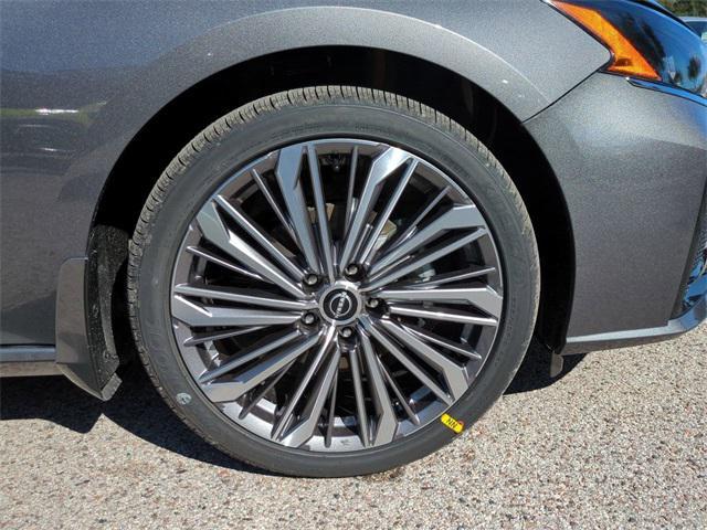 new 2025 Nissan Altima car, priced at $32,442