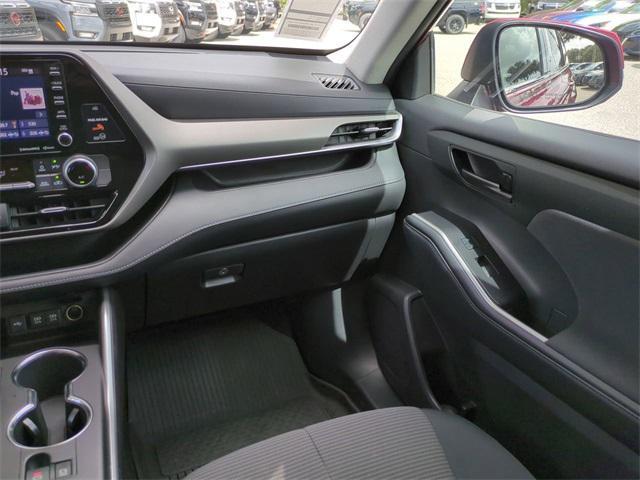 used 2021 Toyota Highlander car, priced at $26,899