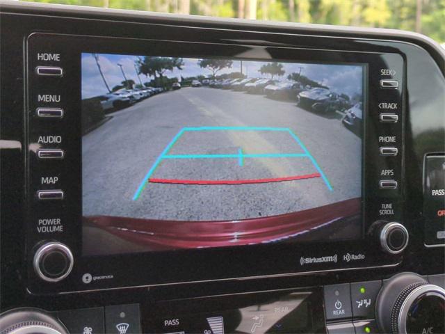 used 2021 Toyota Highlander car, priced at $26,899