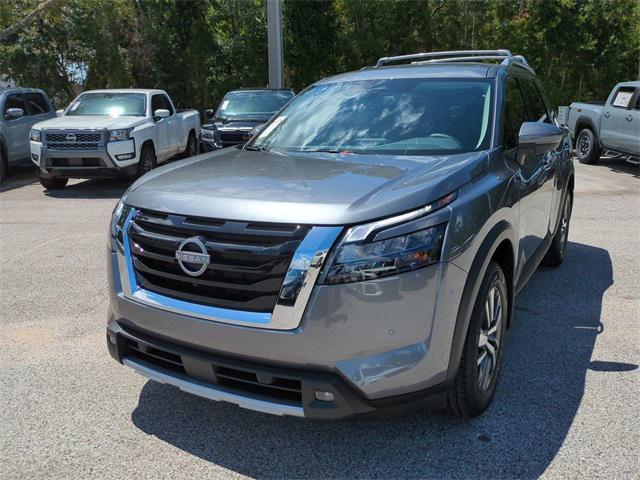 new 2025 Nissan Pathfinder car, priced at $40,381