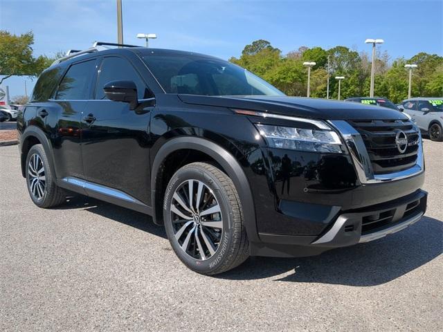 new 2024 Nissan Pathfinder car, priced at $49,600