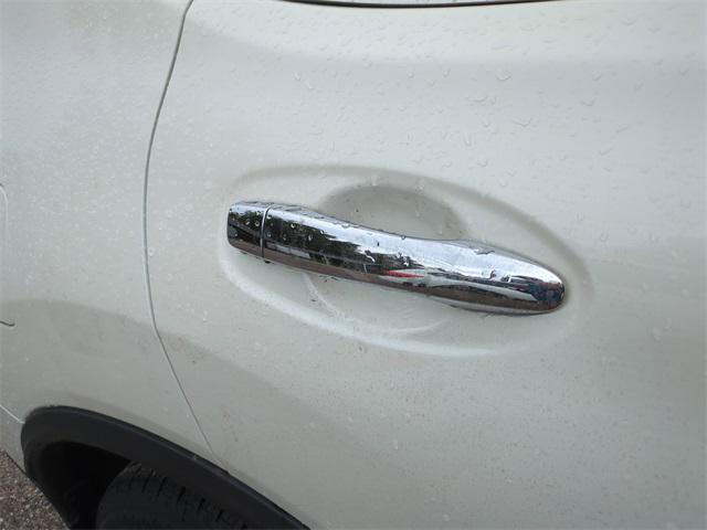 used 2020 Nissan Rogue car, priced at $15,469