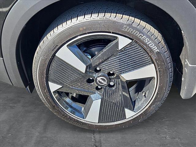 new 2025 Nissan Kicks car, priced at $27,234