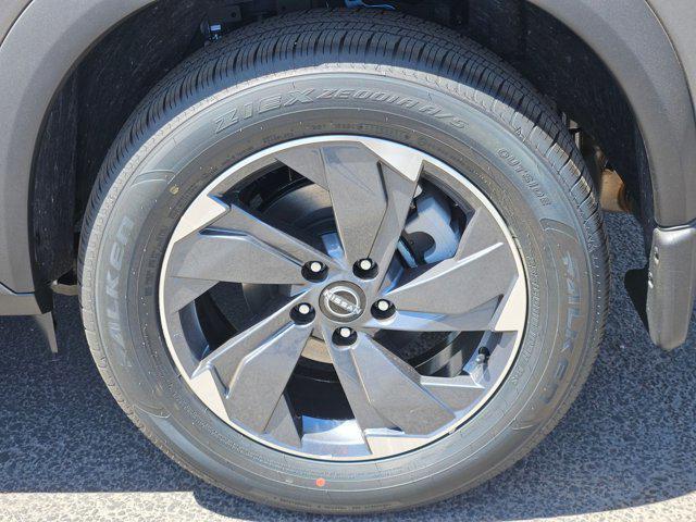 new 2025 Nissan Rogue car, priced at $31,985
