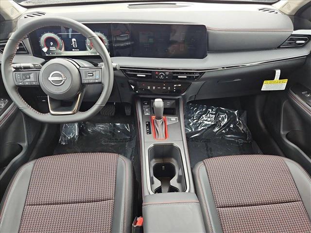 new 2025 Nissan Kicks car, priced at $27,918