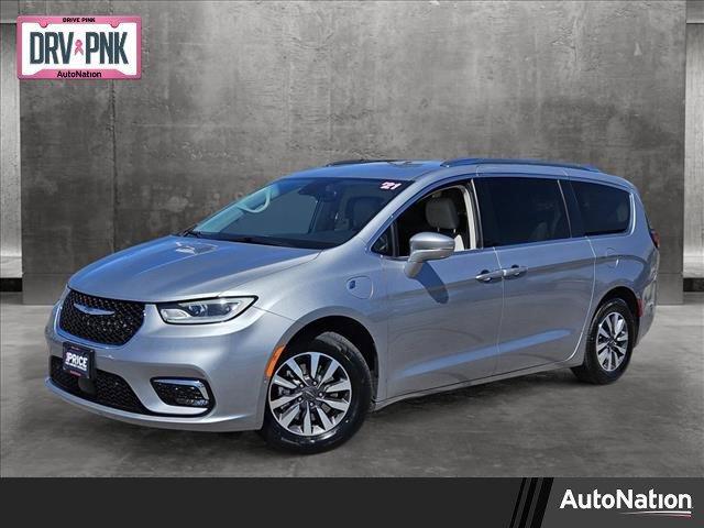 used 2021 Chrysler Pacifica Hybrid car, priced at $26,987
