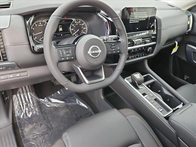 new 2025 Nissan Pathfinder car, priced at $43,560