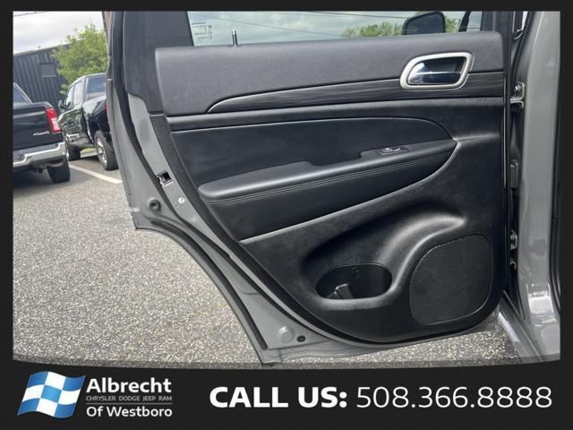 used 2022 Jeep Grand Cherokee car, priced at $30,999