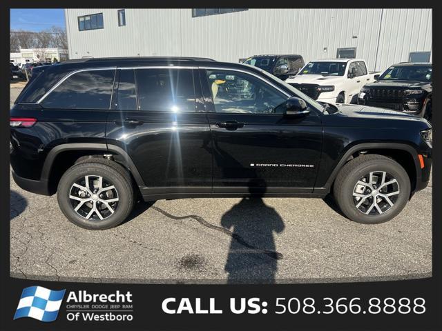 new 2025 Jeep Grand Cherokee car, priced at $45,810