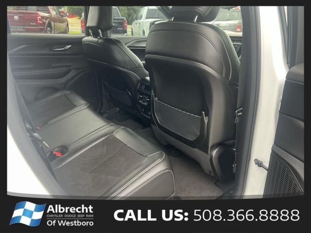 used 2024 Jeep Grand Cherokee car, priced at $35,999