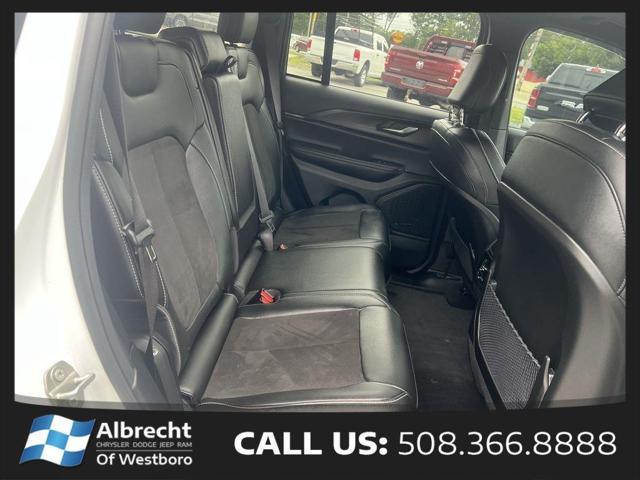 used 2024 Jeep Grand Cherokee car, priced at $35,999