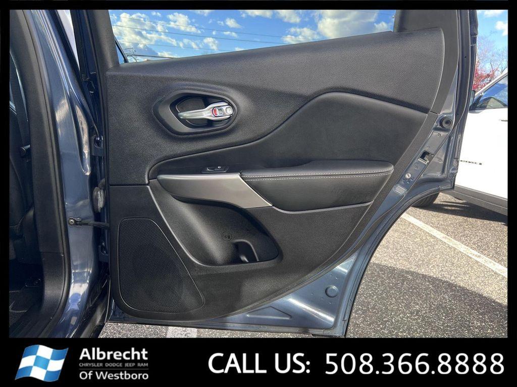 used 2021 Jeep Cherokee car, priced at $20,894