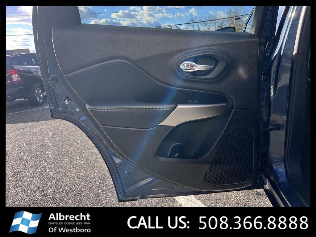 used 2021 Jeep Cherokee car, priced at $20,894