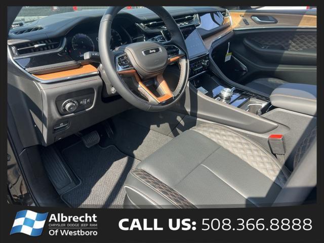 new 2025 Jeep Grand Cherokee car, priced at $60,925
