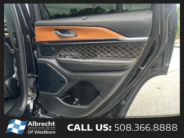 used 2023 Jeep Grand Cherokee car, priced at $41,999